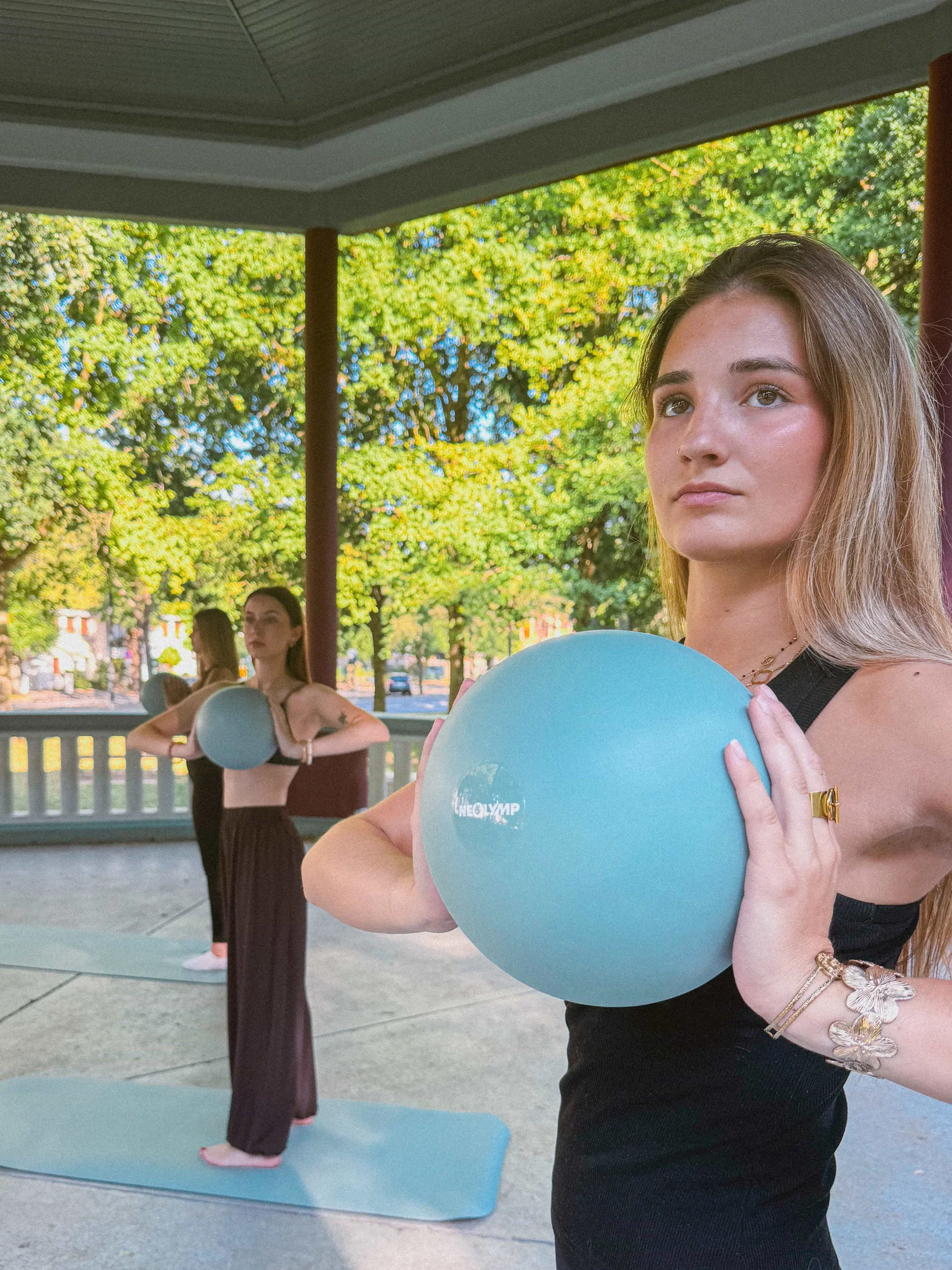 Les activités Move au studio d'Arras : sport santé, famille, enfants.